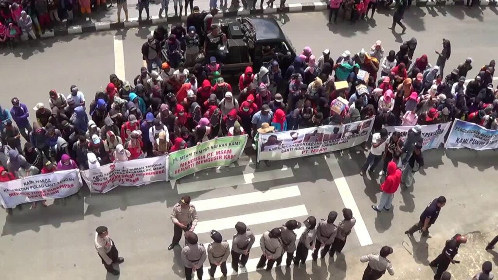 demo kantor dprd bupati PT Msam