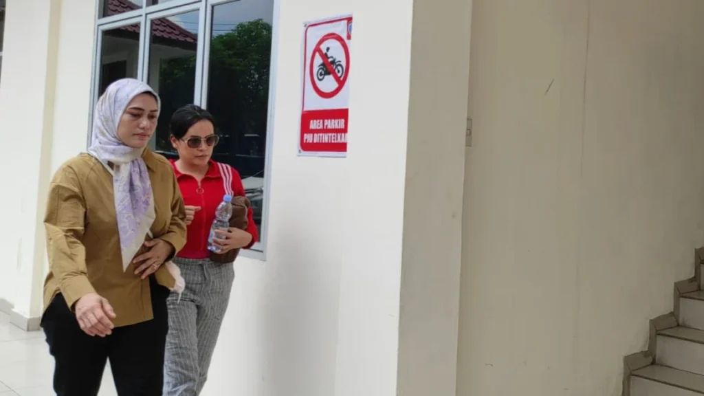 Selebgram Ratu Entok Resmi Ditahan Buntut Penistaan Agama