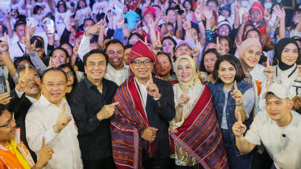 - Lintas Fokus Effendi Simbolon, Dipecat PDIP Kareng Dukung Ridwan Kamil dan Condong ke Prabowo