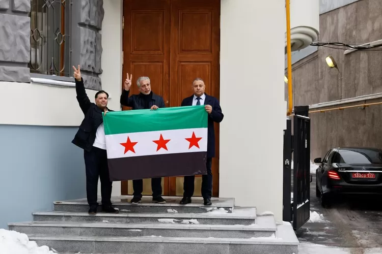 - Lintas Fokus Suriah Ganti Bendera Baru Setelah Rezim Bashar al-Assad Tumbang