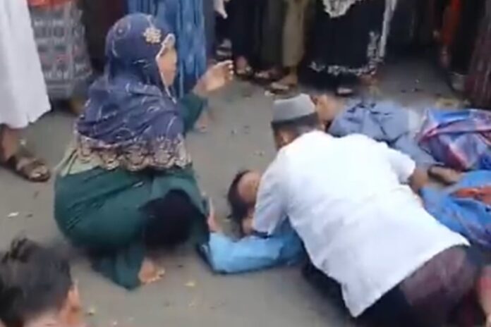 Pohon Tumbang Timpa Jamaah Sholat Ied di Pemalang