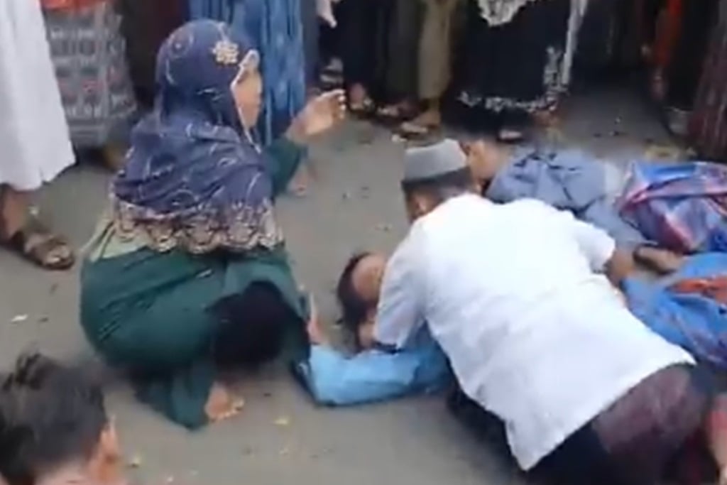 Pohon Tumbang Timpa Jamaah Sholat Ied di Pemalang