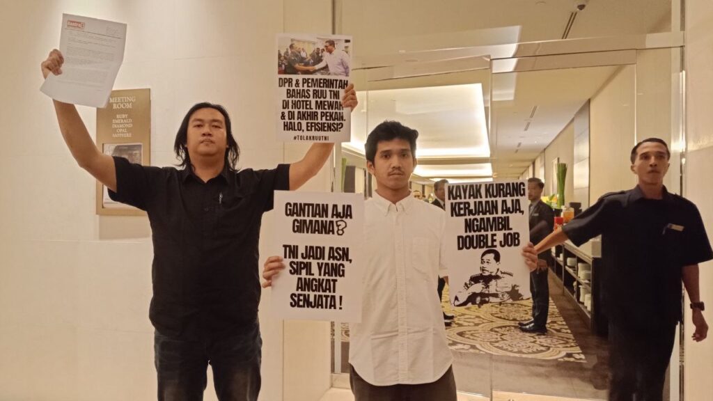 Revisi UU TNI di Hotel Mewah Dilabrak Aktivis
