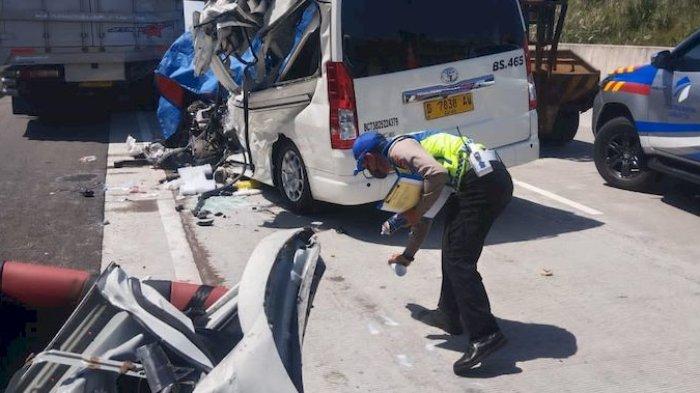 - Lintas Fokus Kecelakaan Tol Cisumdawu, 3 Orang Tewas