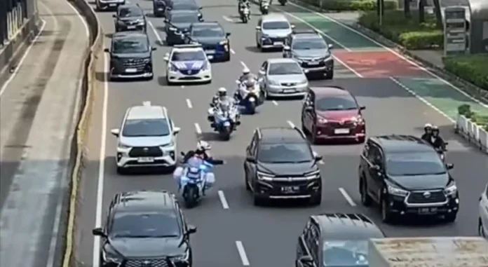 Strobo disalahgunakan makin meresahkan.