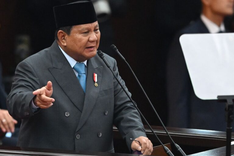 Serakahnomics disorot Prabowo.