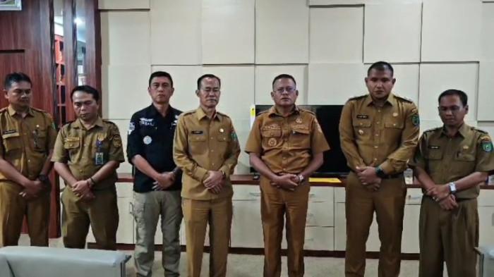 Walikota Prabumulih meminta maaf pasca isu pencopotan kepala sekolah.