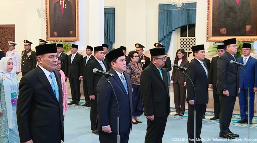 Pelantikan Menteri sore ini.