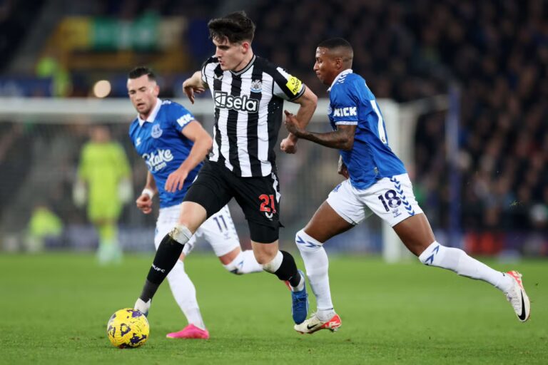 Newcastle vs Everton di Hill Dickinson Stadium jadi laga penuh jebakan.