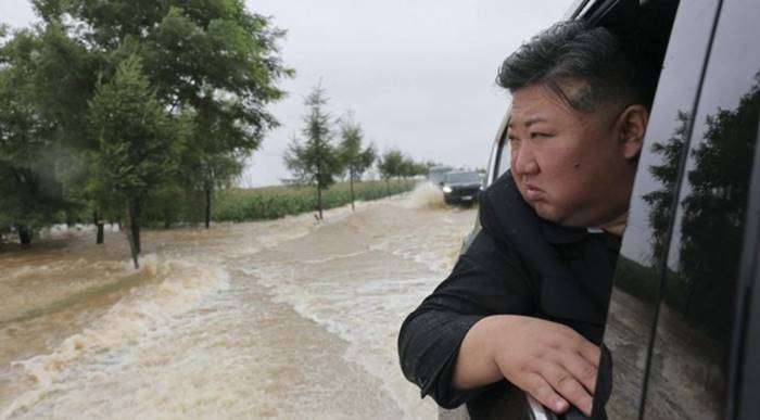 Ngeri Kim Jong Un Eksekusi 30 Pejabat Korut Gegara Gagal Atasi Banjir