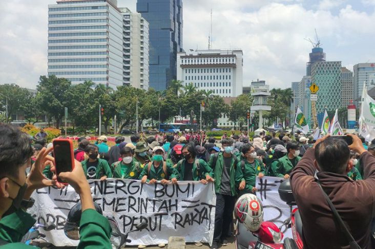 Aksi Tolak RUU TNI Terus Belanjut, DPR Abai