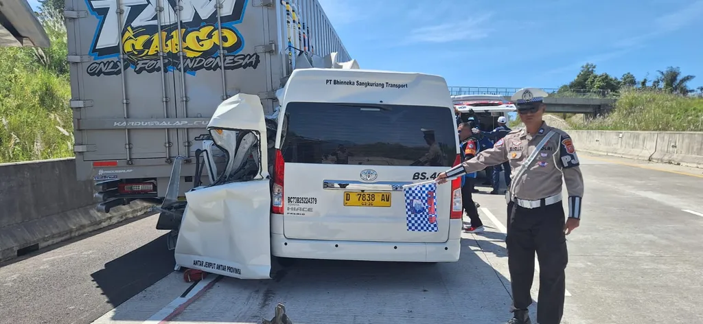 Kecelakaan Tol Cisumdawu, 3 Orang Tewas