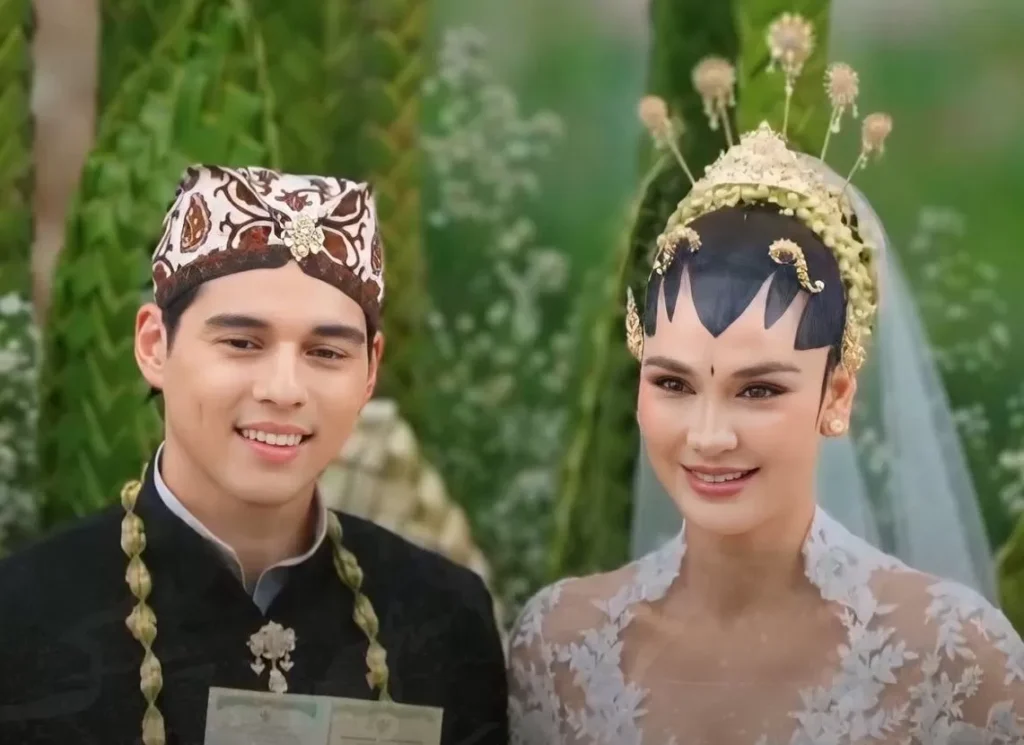 Luna Maya Menikah Dengan Maxime Bouttier di Bali