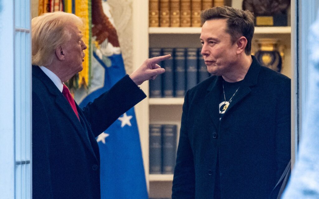 Elon Musk berseteru dengan Donald Trump soal mega-RUU utang