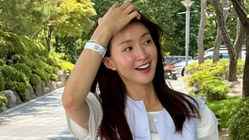 Lee Si Young hamil anak kedua