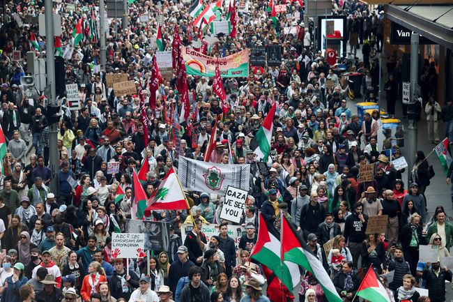 Aksi Dukung Palestina menggema di Brisbane—angka, tuntutan, dan gaung di Malaysia, Kenya, London, hingga New York.