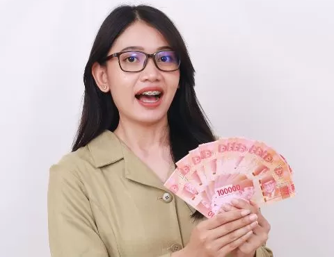 Gaji PNS akan dinaikkan Presiden Prabowo.