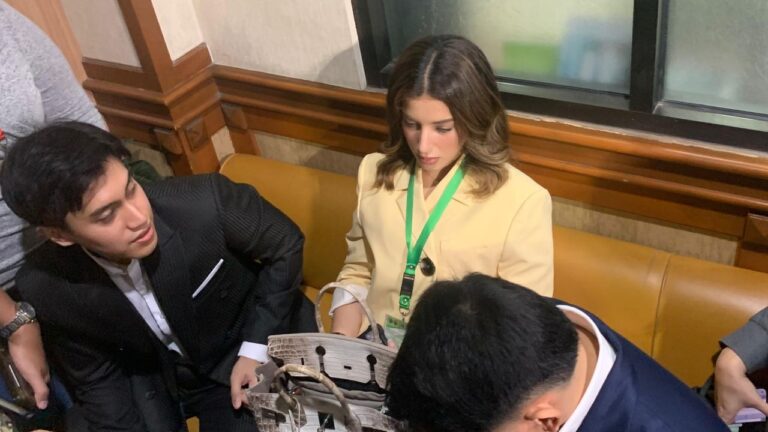 Tasya Farasya: hadir di sidang cerai perdana, mediasi disebut gagal.