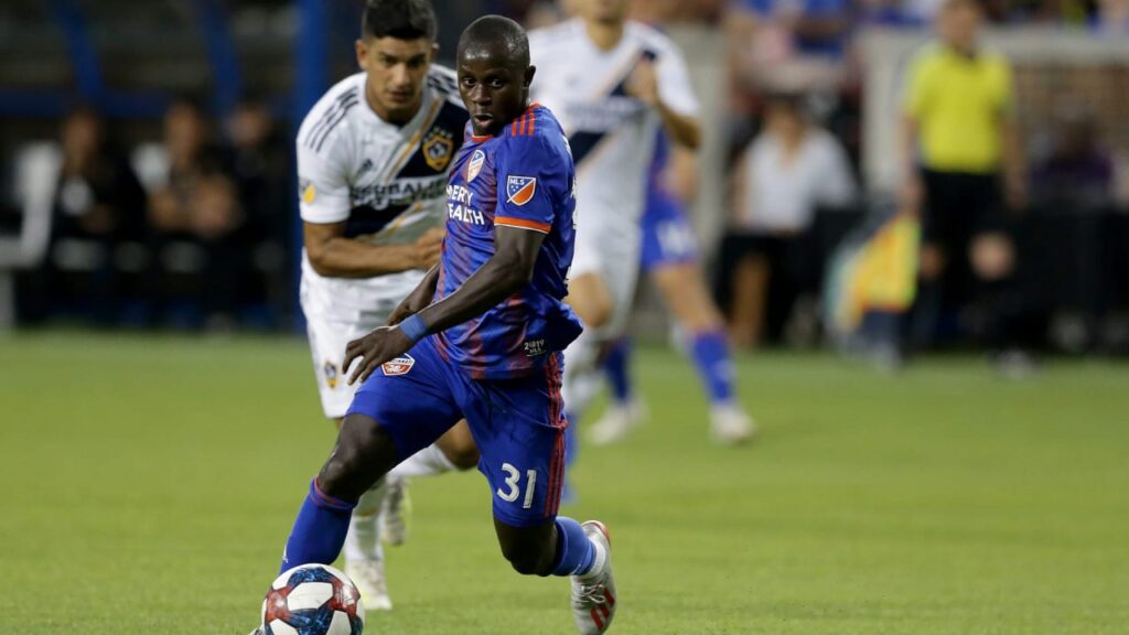 LA Galaxy vs Cincinnati berakhir 2-3.