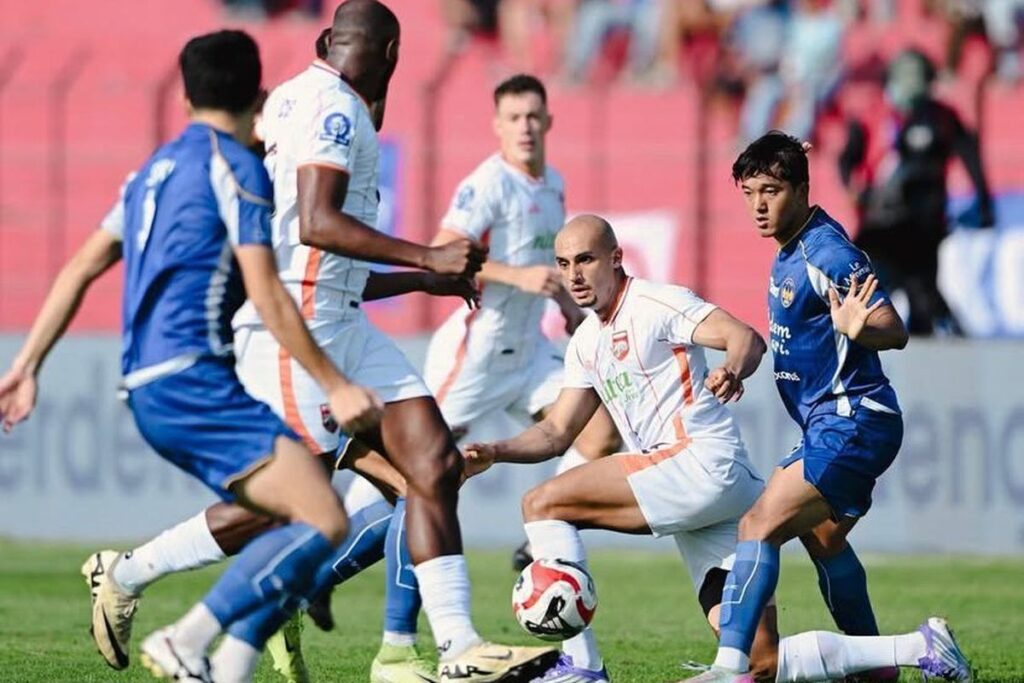 PSIM vs Dewa United panas di Sultan Agung.