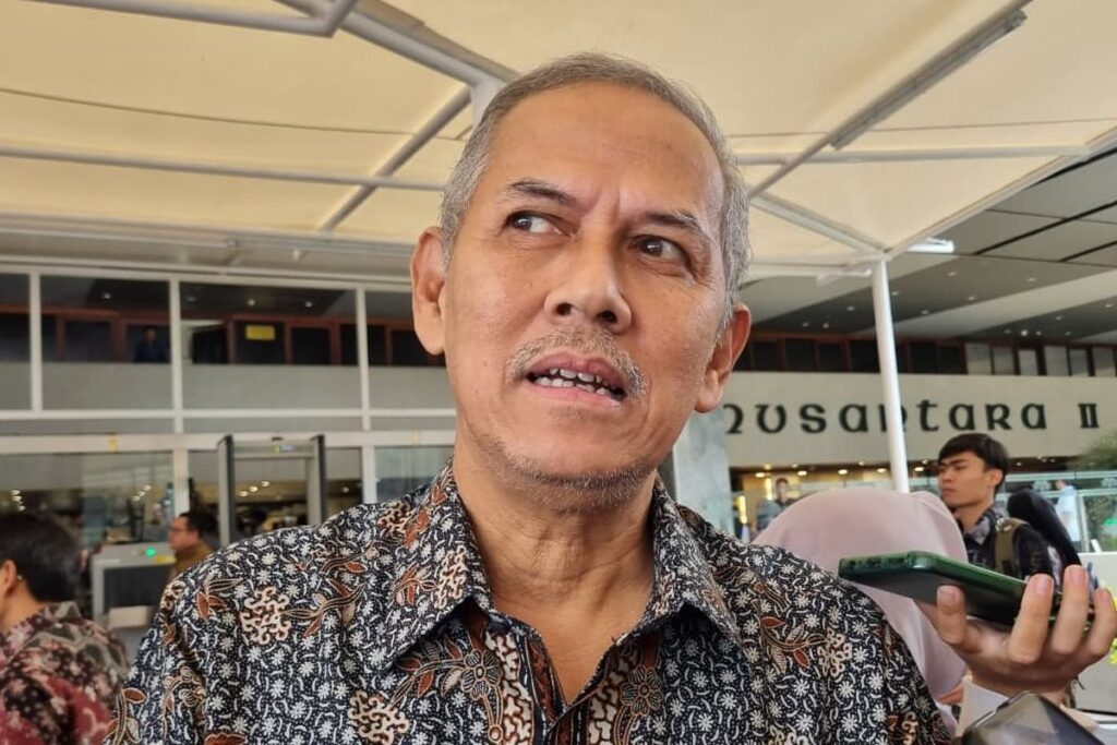 Anggito Abimanyu resmi jadi Ketua LPS menggantikan Purbaya.