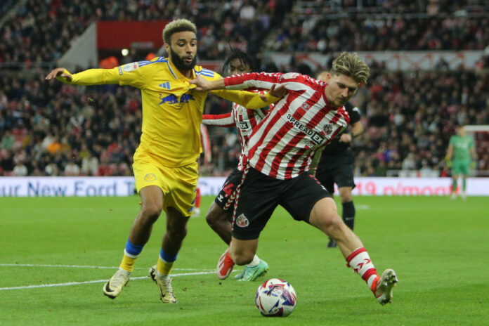 Leeds vs Sunderland tersaji di Stadium of Light. Leeds vs Sunderland tersaji di Stadium of Light.