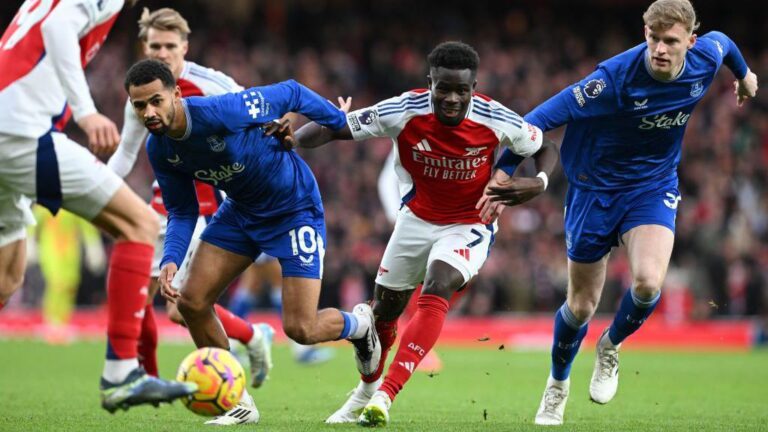 Everton vs Arsenal dini hari ini panas.