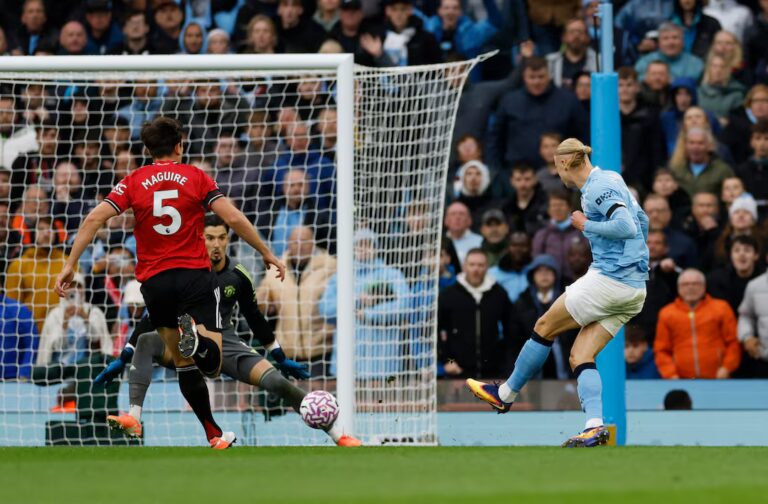 Siasat Manchester United vs Manchester City: Derby Manchester di Tengah Krisis Pemain