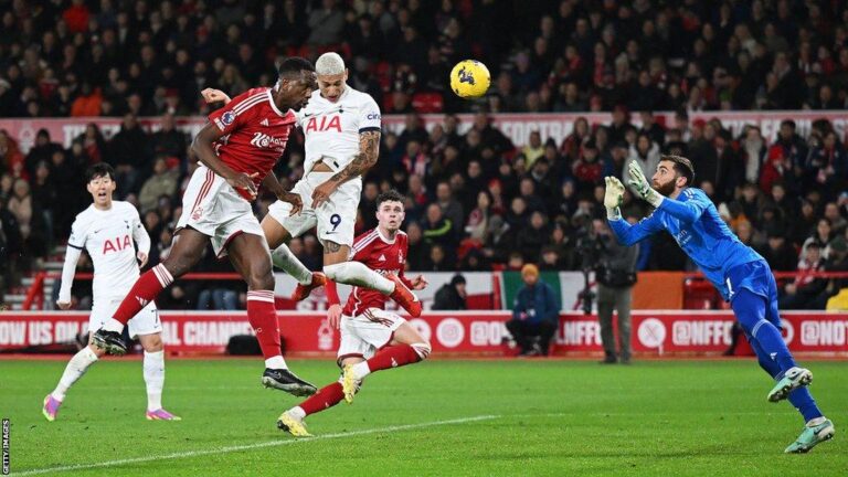 Nottingham Forest vs Tottenham, Laga Panas Zona Bawah yang Bisa Ubah Nasib Musim